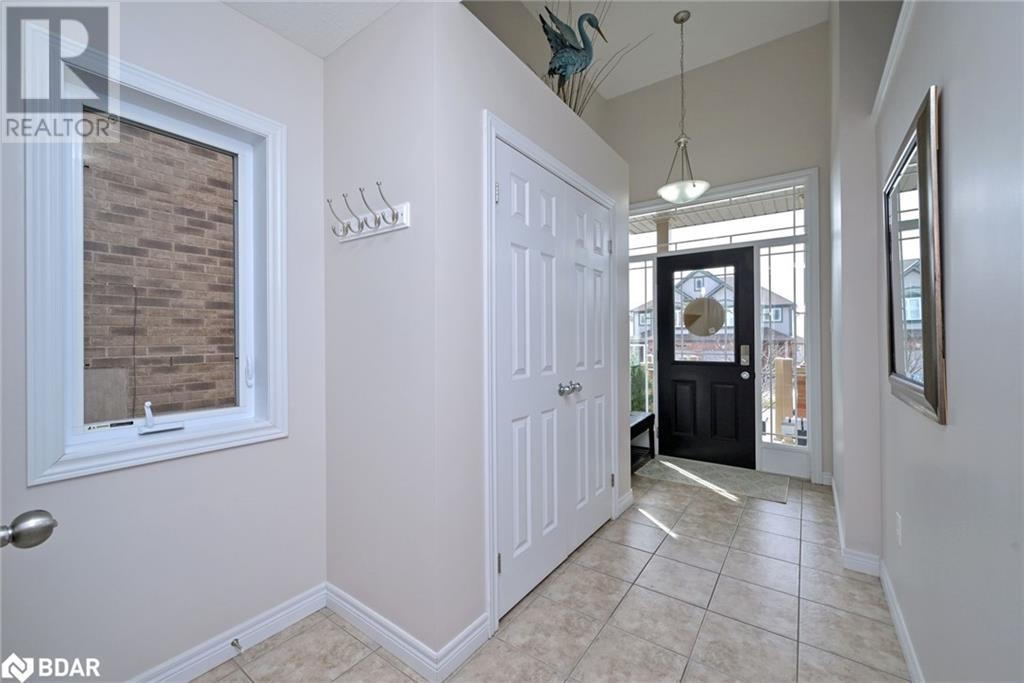 102 OAKES CRESCENT Crescent