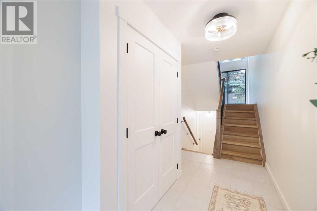 3818 Point Mckay Road NW
