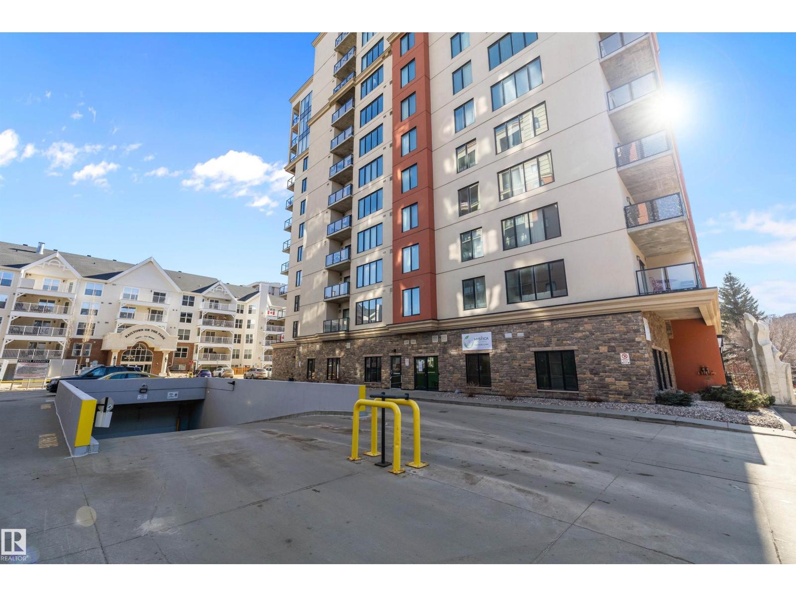 #307 10303 111 ST NW
