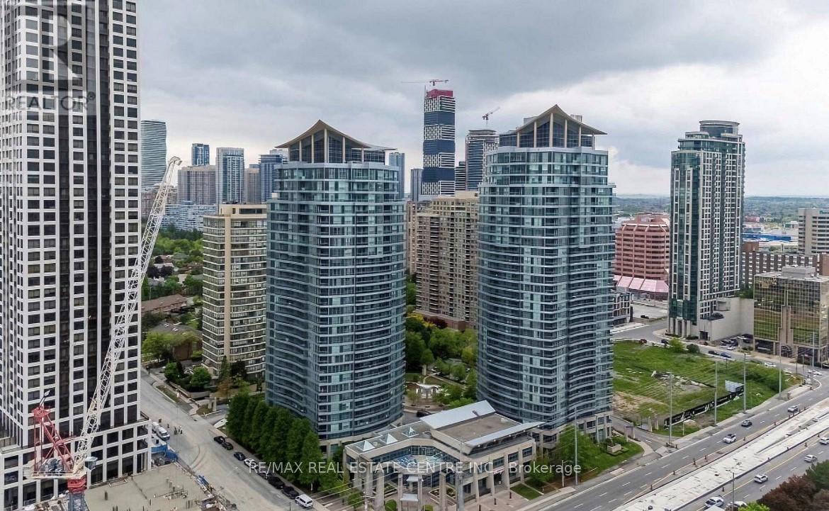 Photo 1 of 31 — 1010 - 33 ELM DRIVE E Unit 1010, Mississauga (City Centre), ON L5B4M2