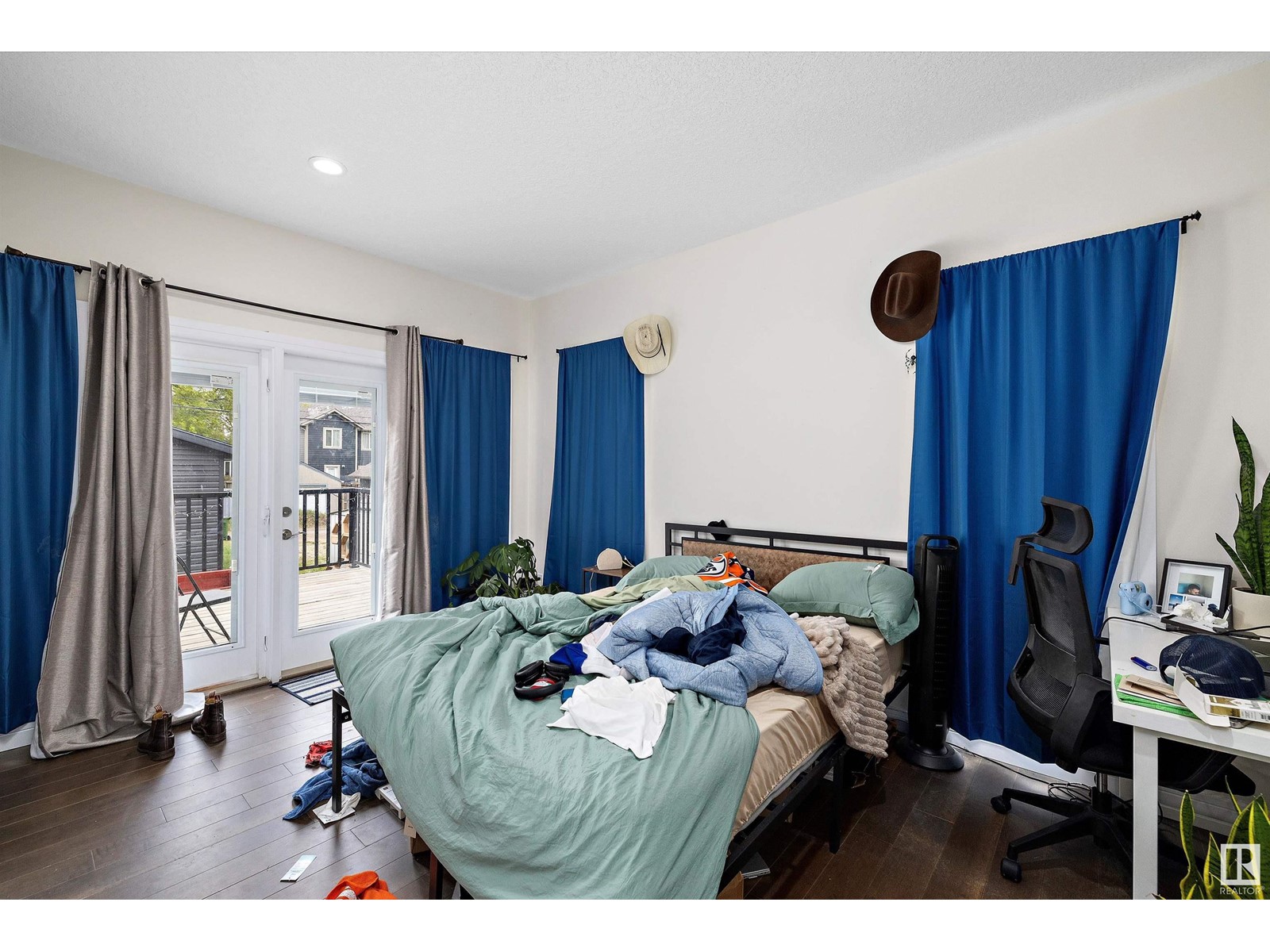 10717 76 AV NW