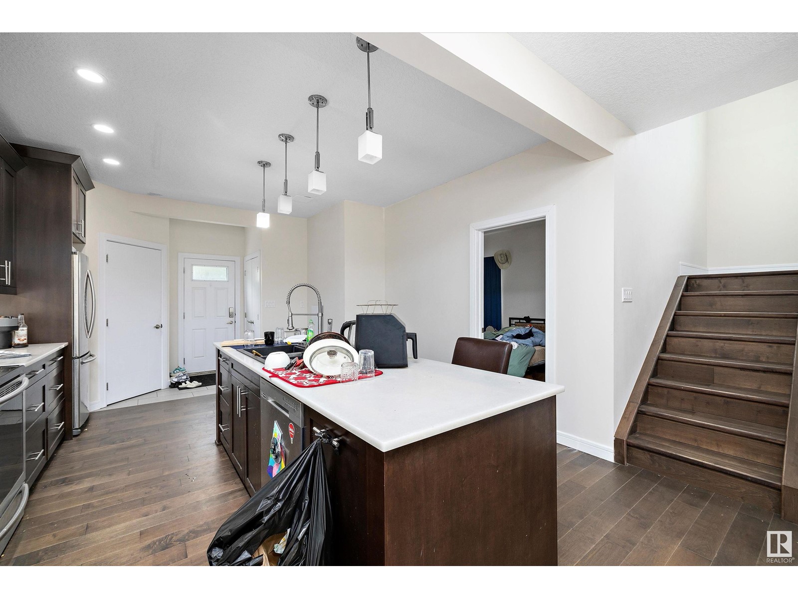 10717 76 AV NW