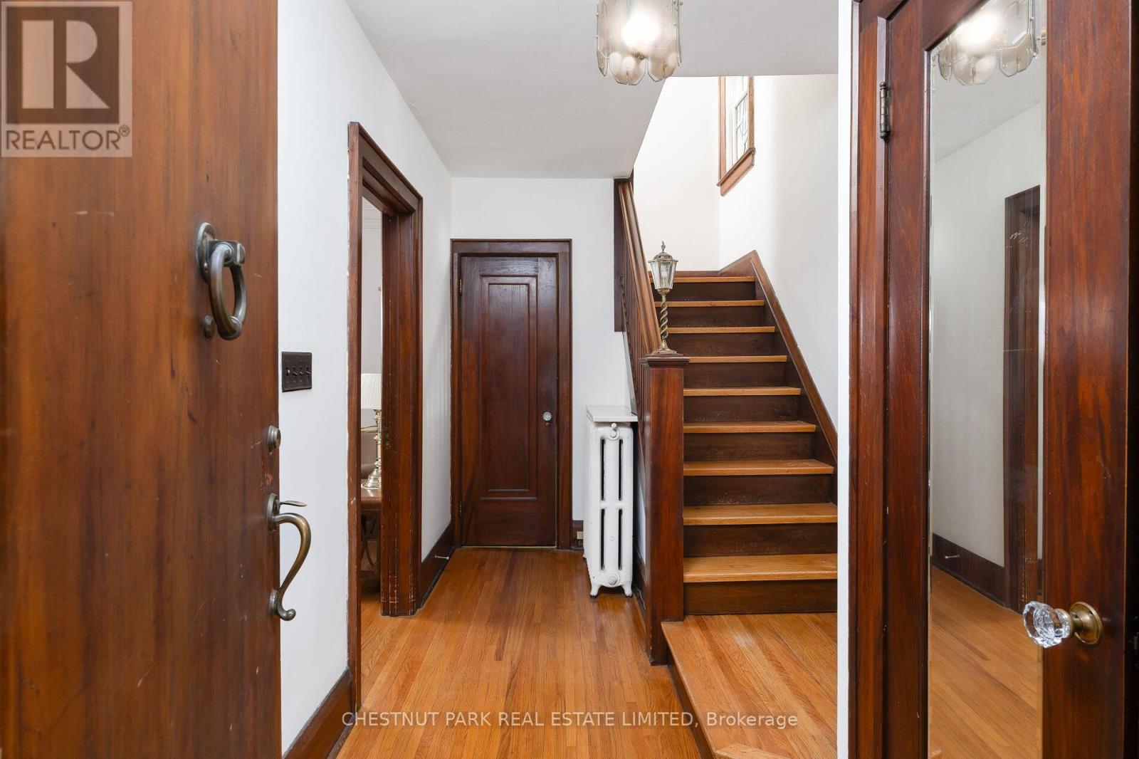25 MAXWELL AVENUE