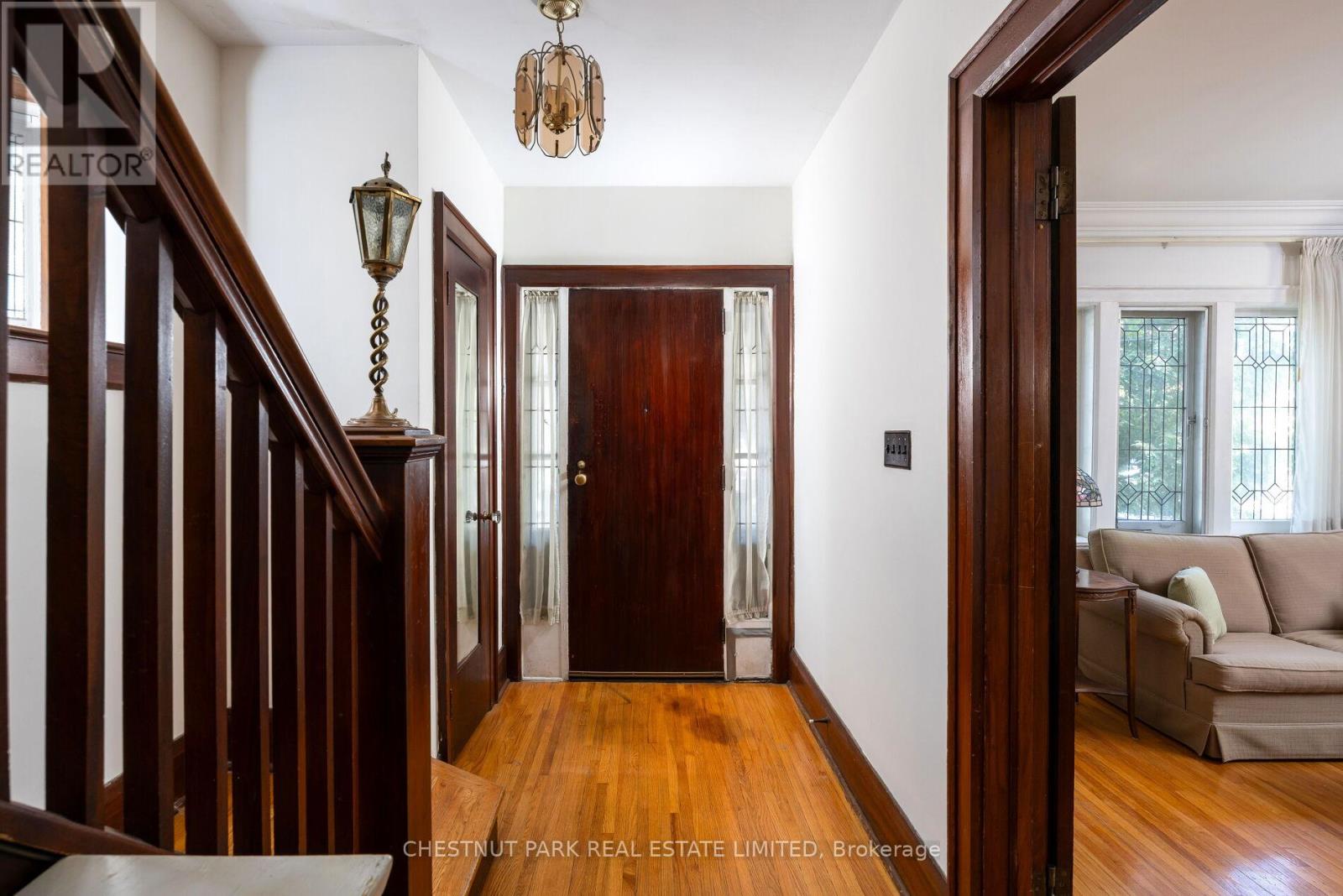 25 MAXWELL AVENUE