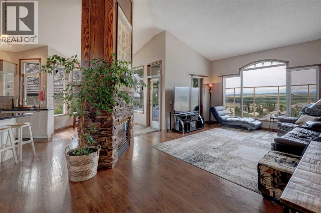 321 Gleneagles View