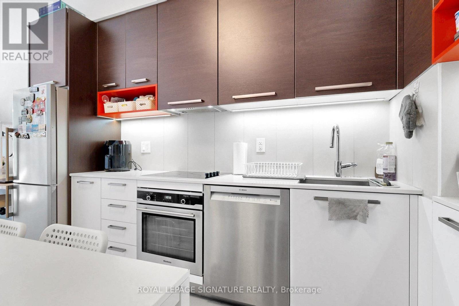 301 - 36 PARK LAWN ROAD