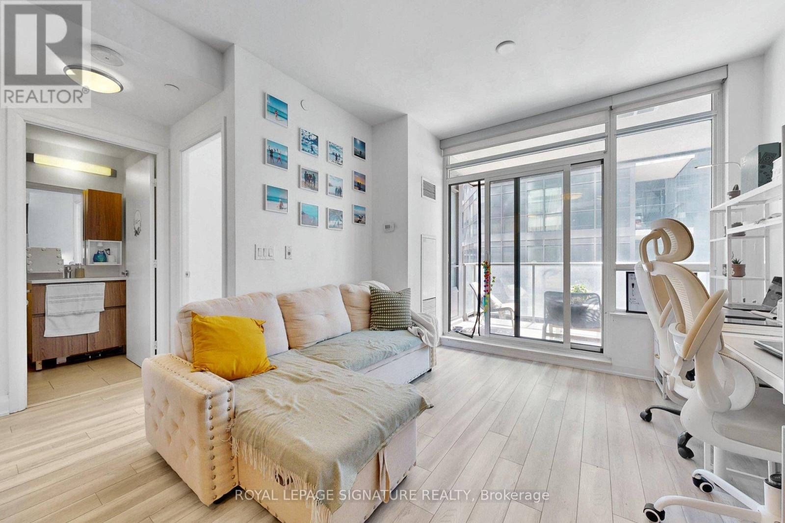 301 - 36 PARK LAWN ROAD