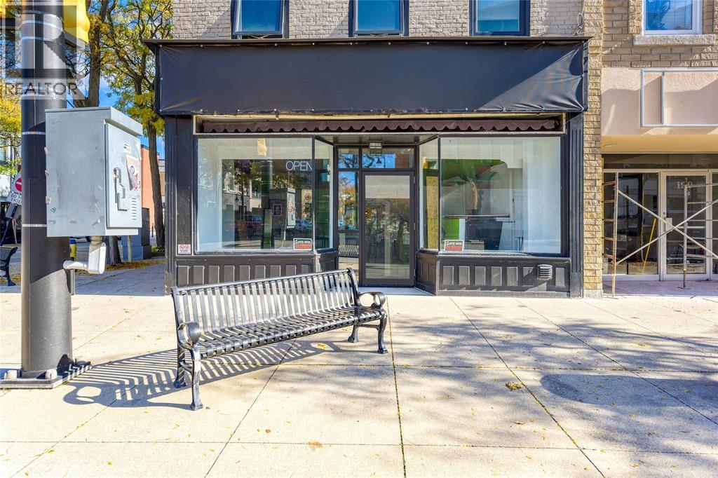 192 CHRISTINA STREET North