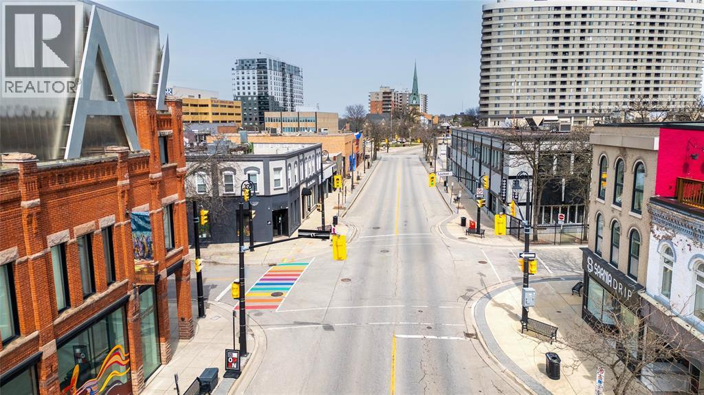 192 CHRISTINA STREET North