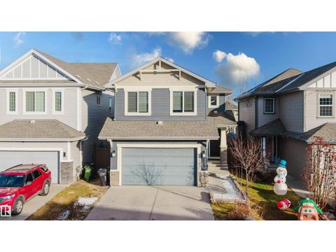 17539 61 ST NW Edmonton AB T5Y3N8