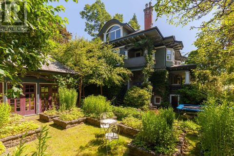 1981 W 19TH AVENUE Vancouver BC V6J2P2