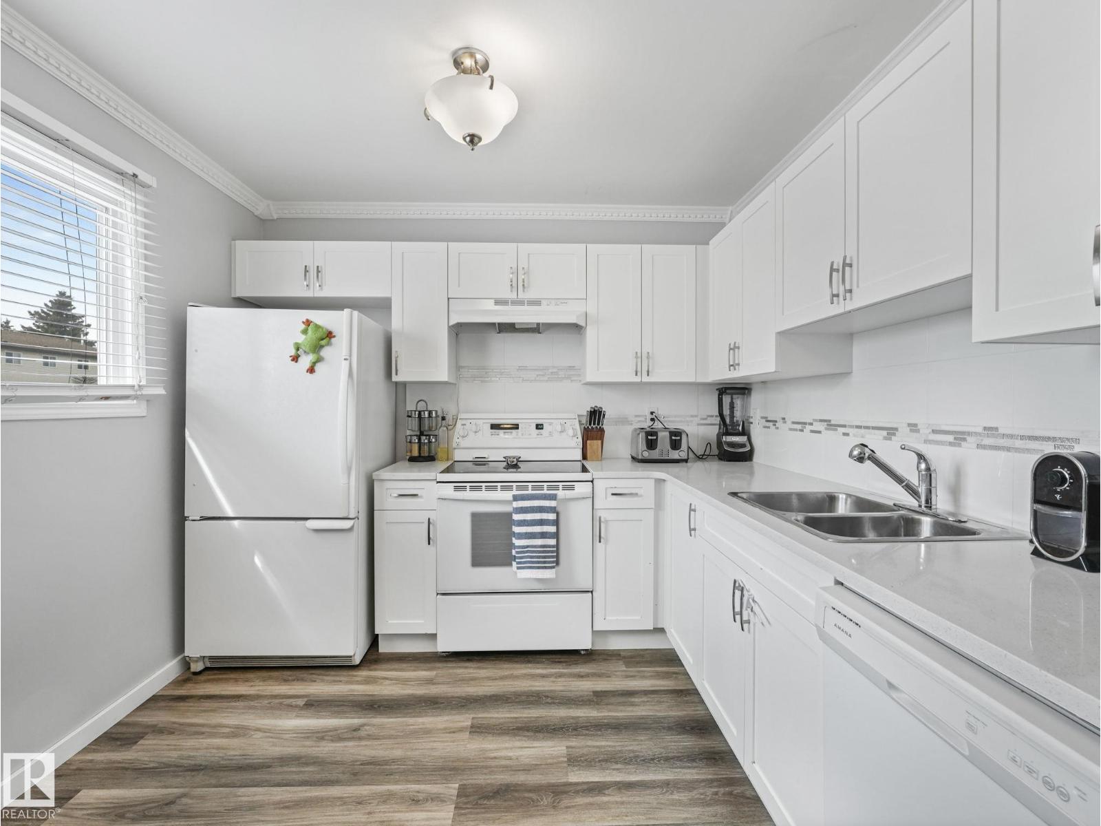 1364 LAKEWOOD RD W NW