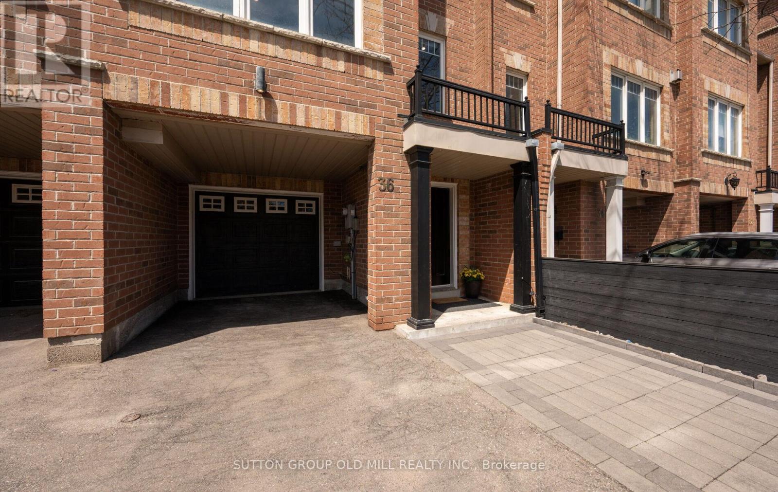 36 CLOCKWORK LANE