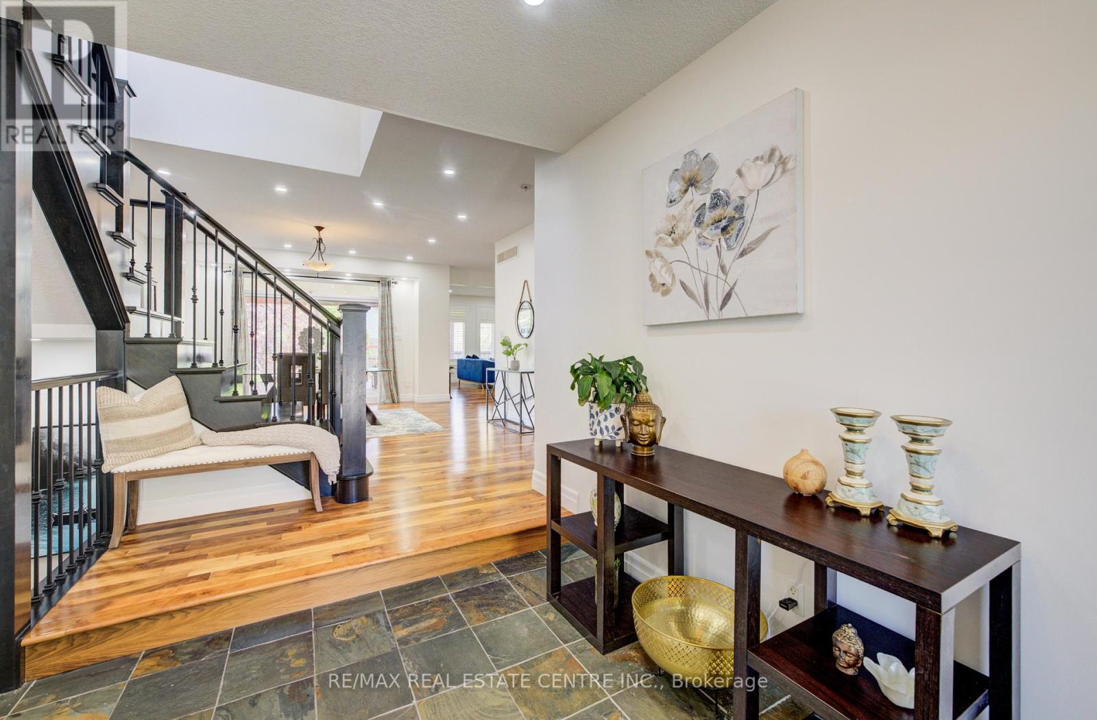 10 DEER CREEK STREET