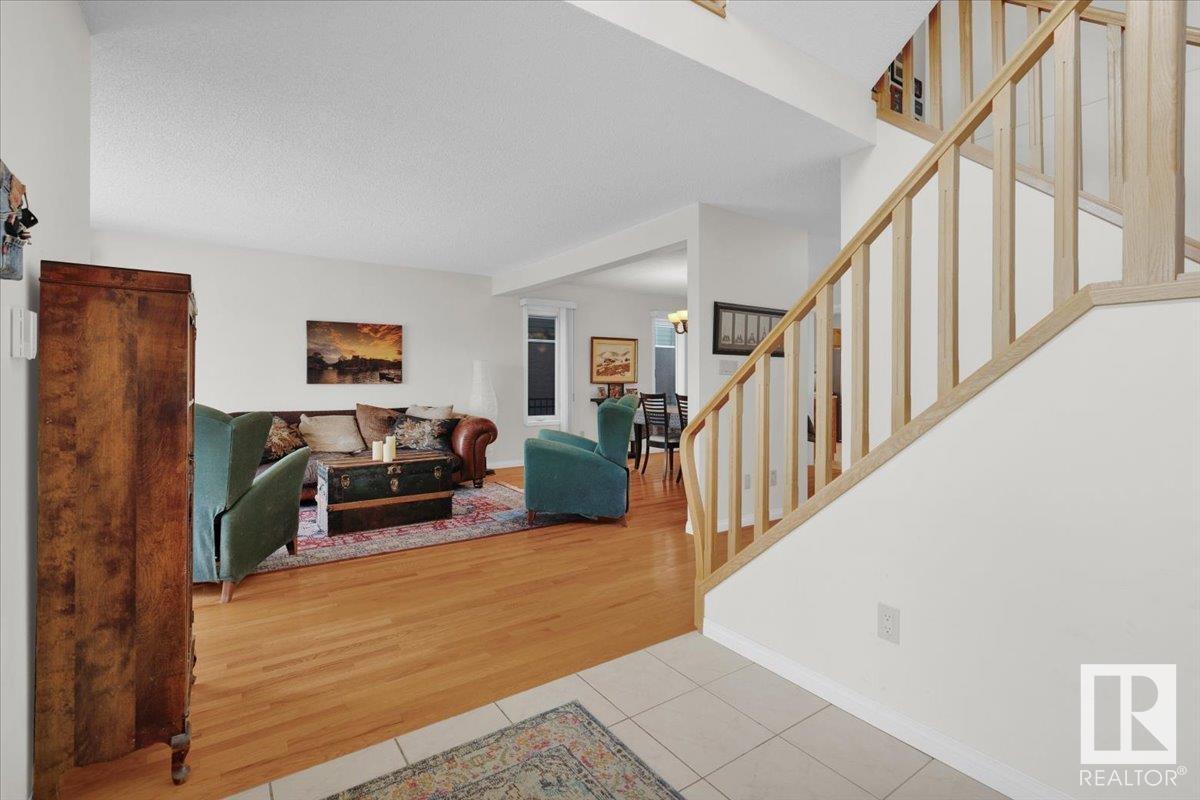 9615 101 ST NW NW