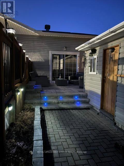 246 PINE STREET W
