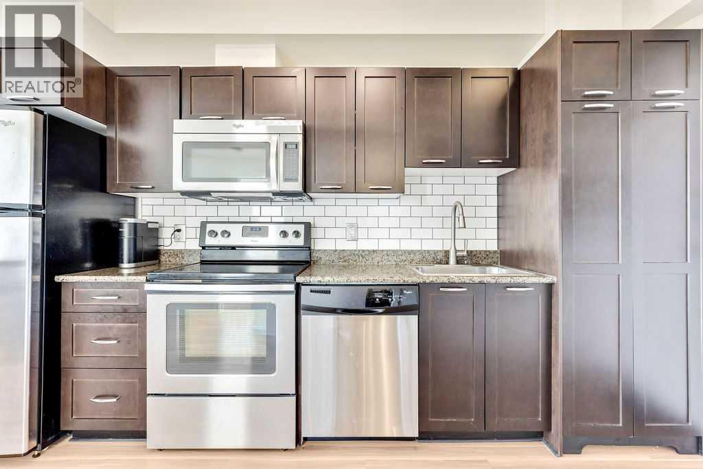 1906, 3830 Brentwood Road NW