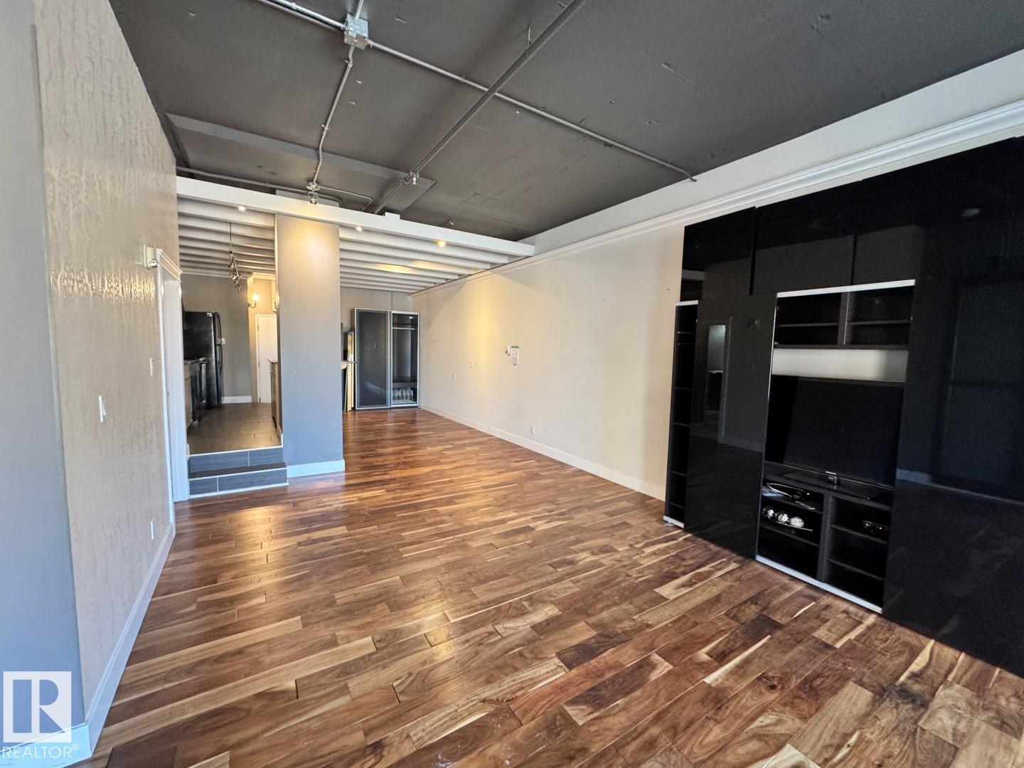 #304 10179 105 ST NW