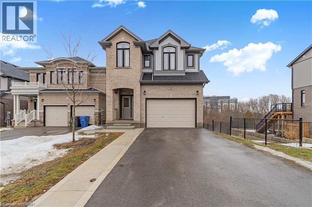 39 EVERTON Drive