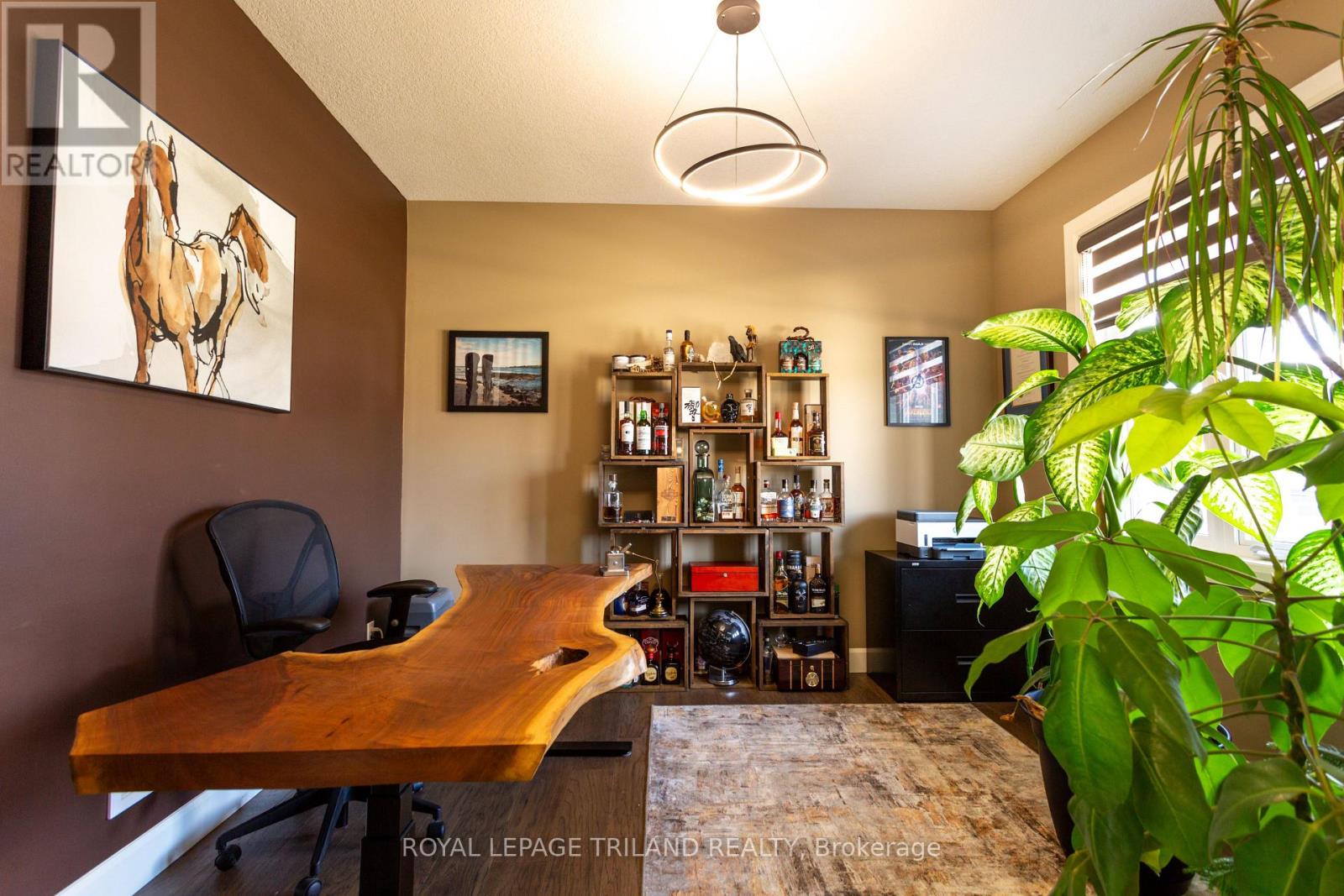253 BOARDWALK WAY