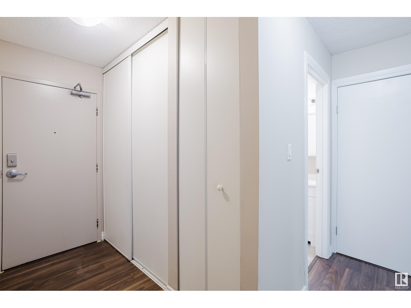 #302 11324 97 ST NW