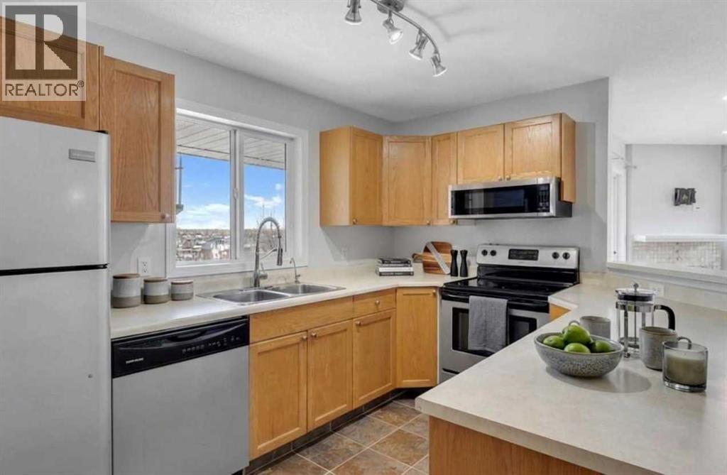 2302, 20 Harvest Rose Park NE