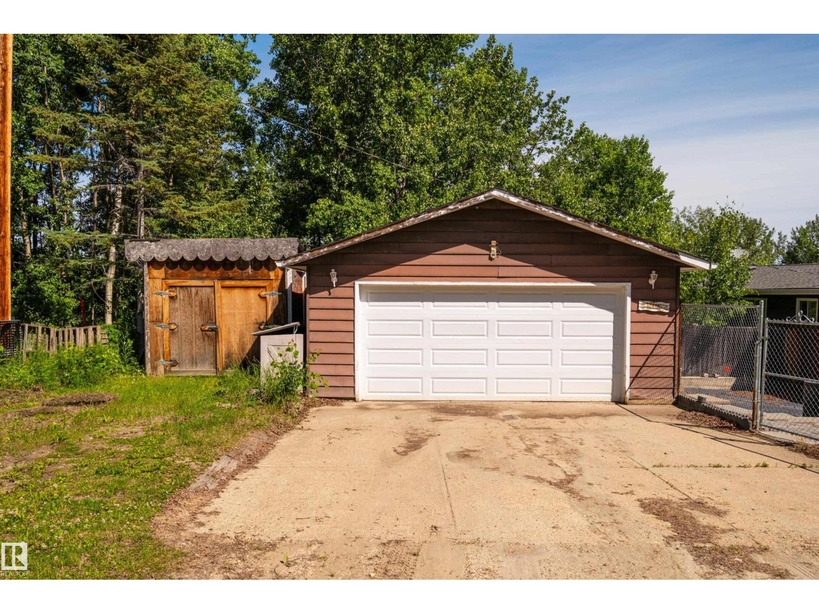 #116 27507 TWP ROAD 544