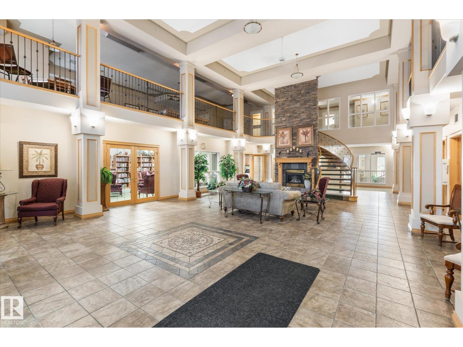 #321 11260 153 AV NW