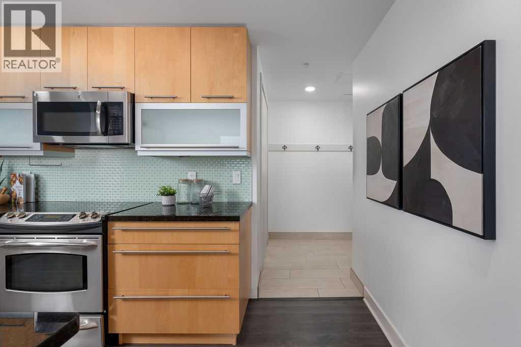 1703, 215 13 Avenue SW