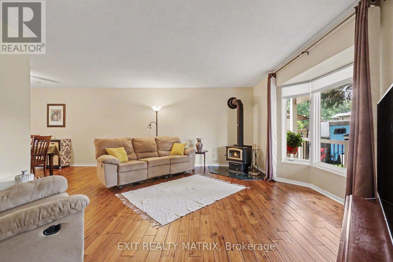 30 BARTLEY CRESCENT