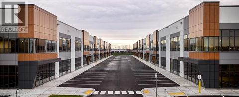 3323 SUPERIOR Court Unit# 103 Oakville ON L6L0C4