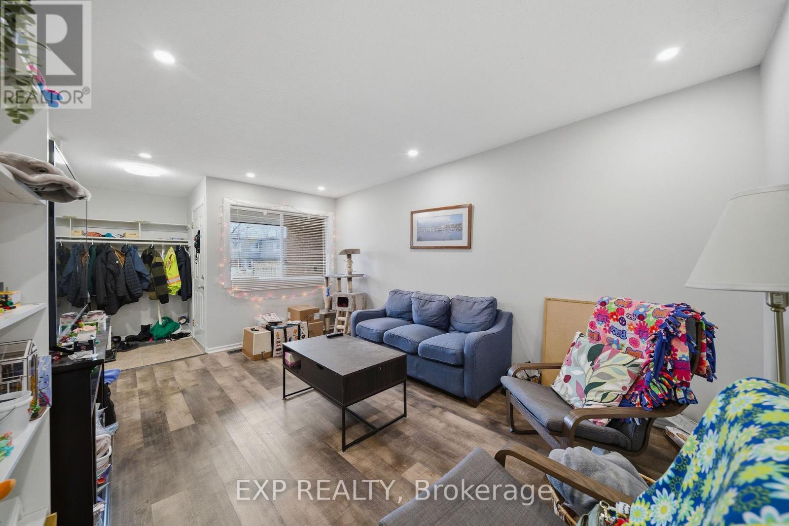 11 - 1675 HEATHERINGTON ROAD
