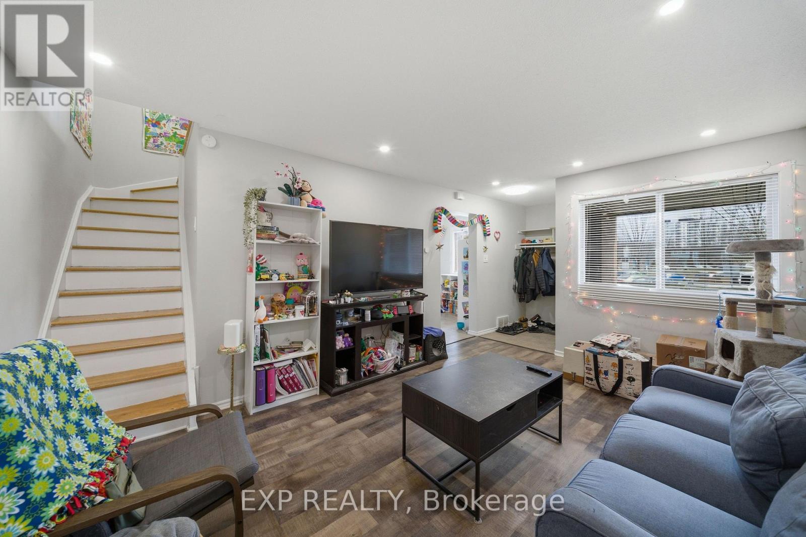 11 - 1675 HEATHERINGTON ROAD