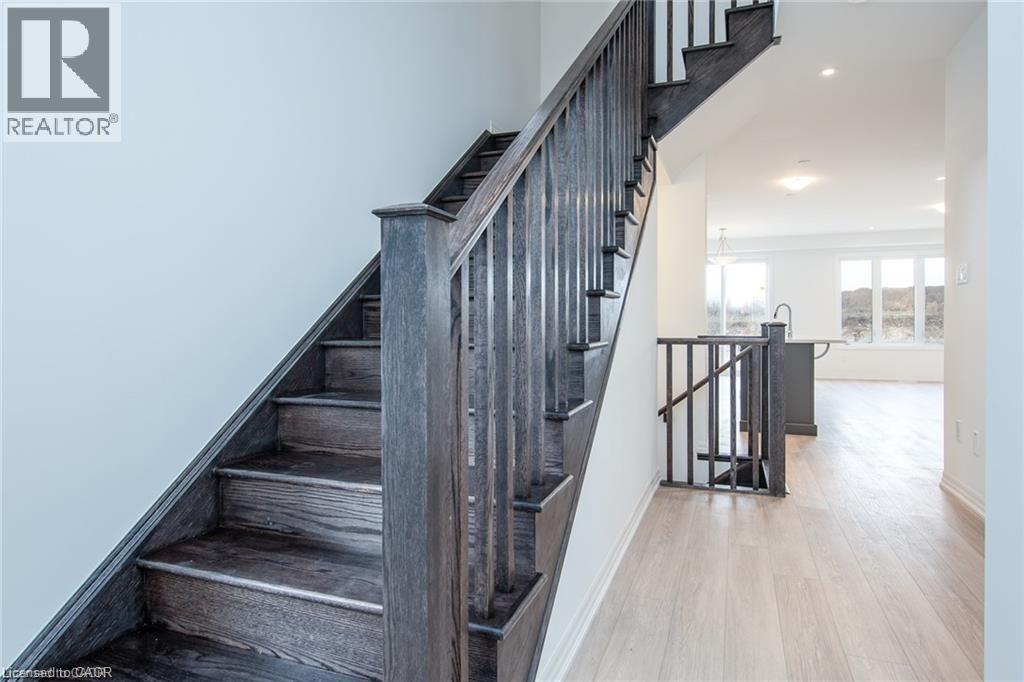 112 FORESTWALK Street