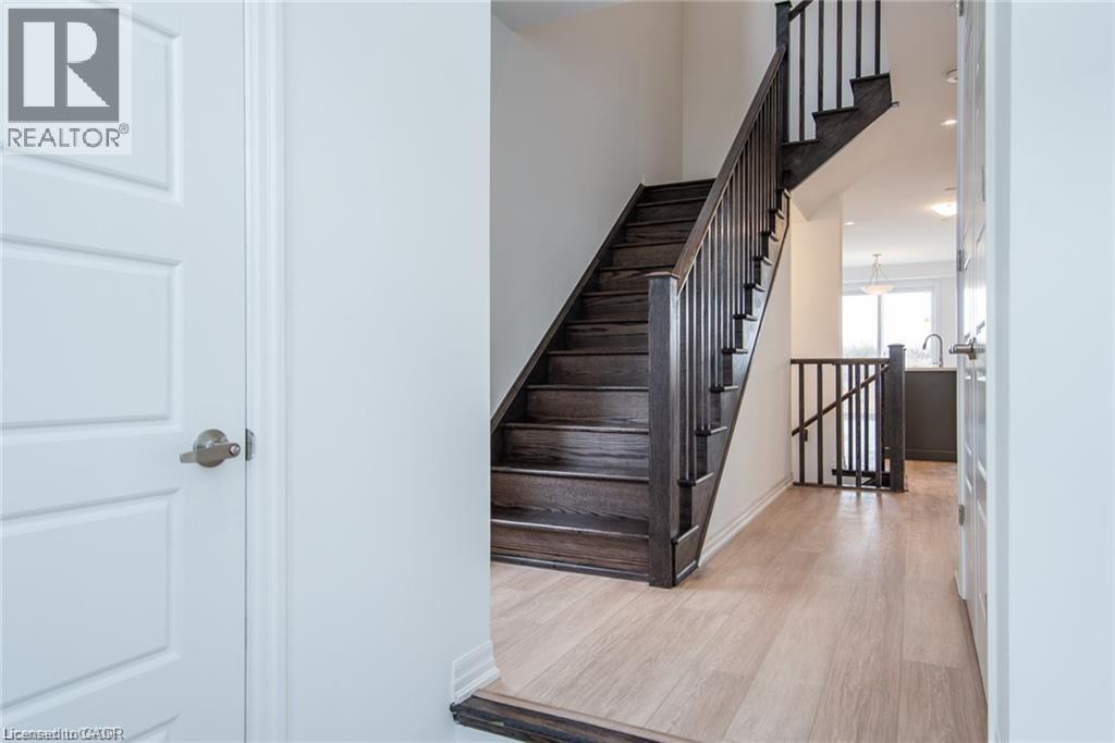 112 FORESTWALK Street