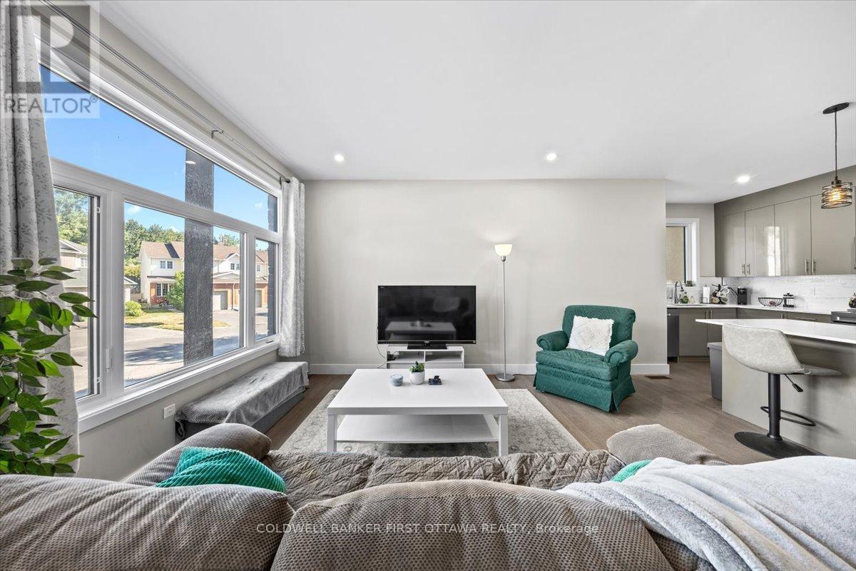 A/B - 22 INVERKIP AVENUE