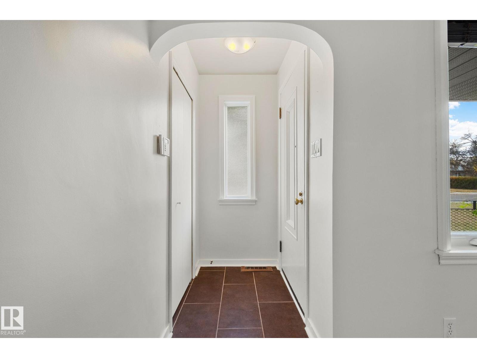 10950 117 ST NW
