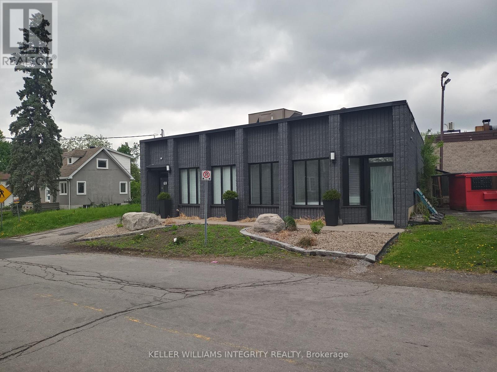 69 KEMPSTER AVENUE