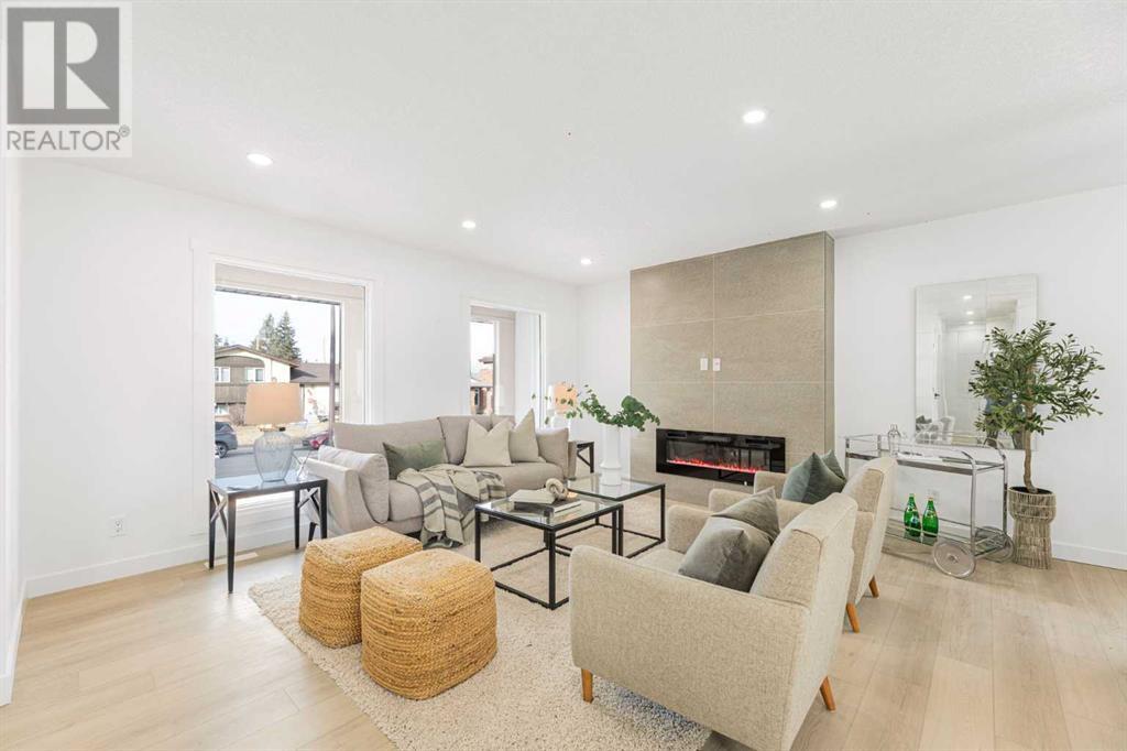 471 Cedarpark Drive SW