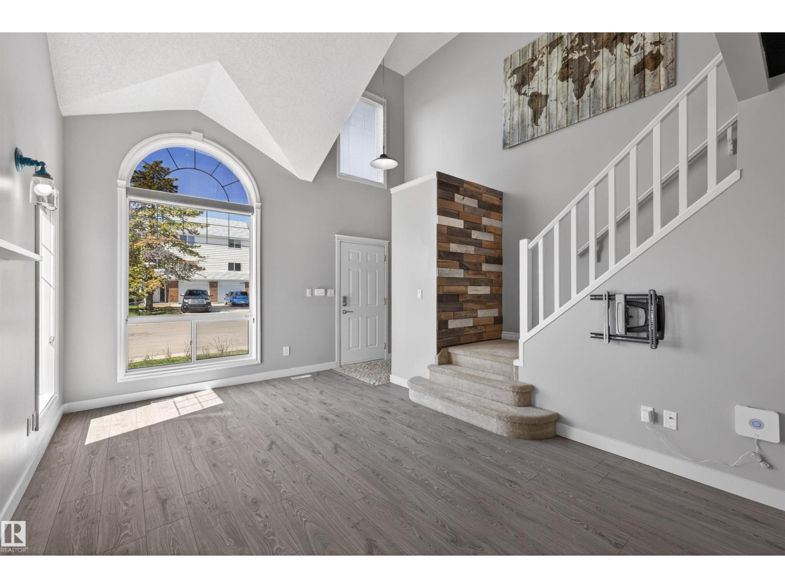 14603 52 ST NW