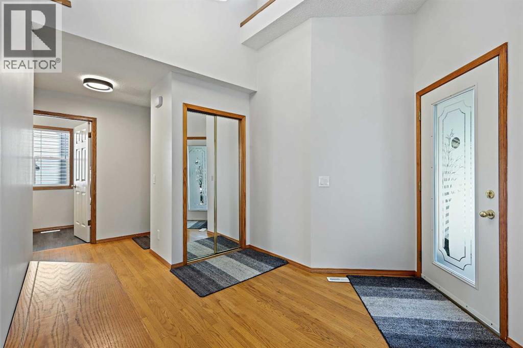 109 Macewan Park View NW