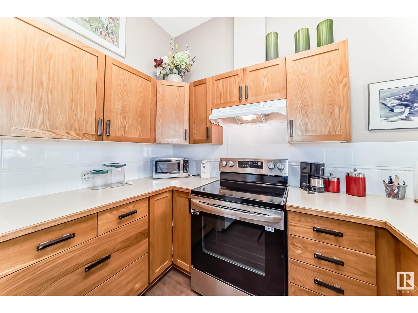 #134 78 McKenney AV