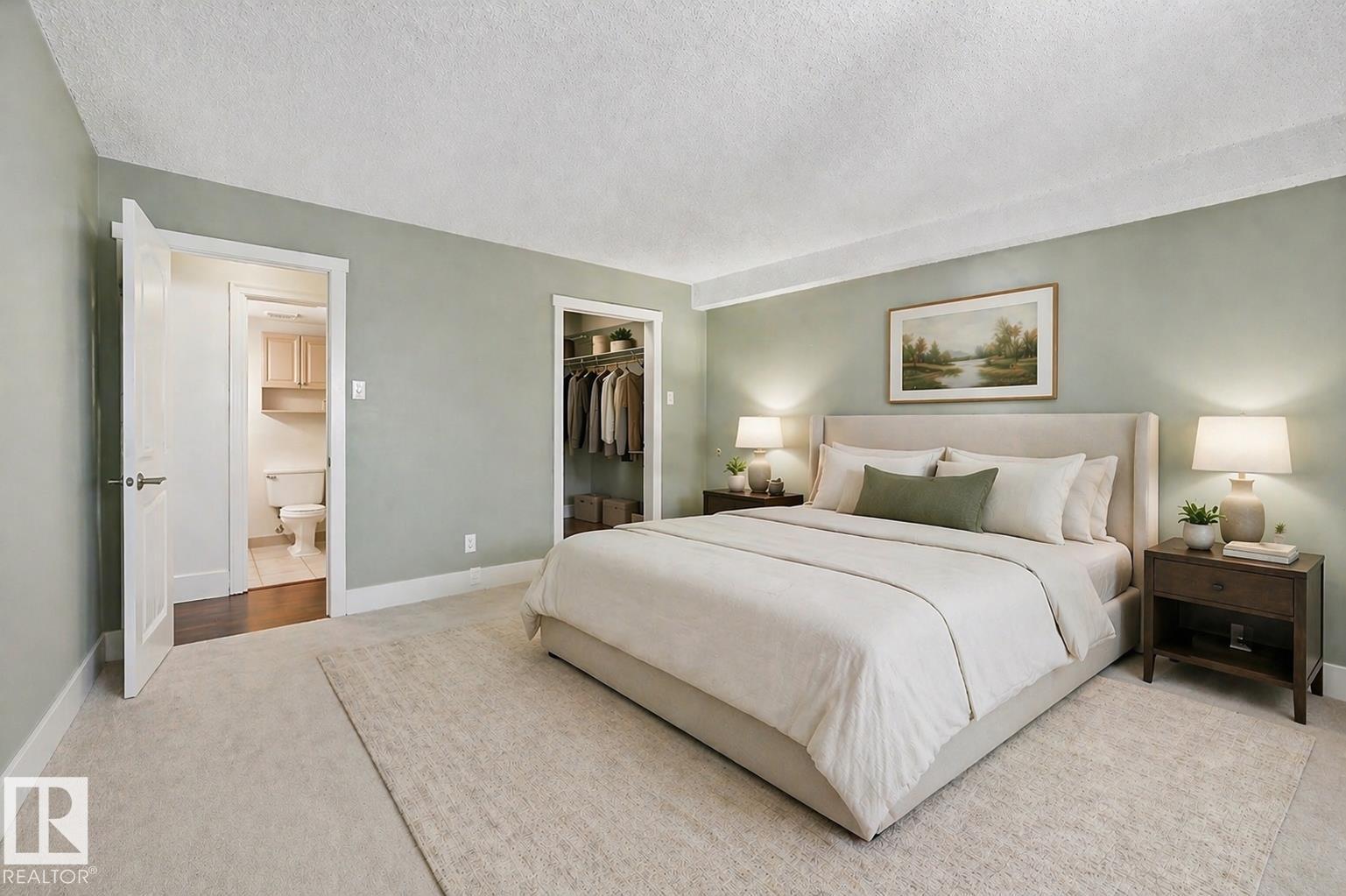 #1003 9929 113 ST NW NW