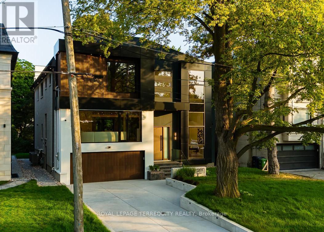 207 NEWTON DRIVE