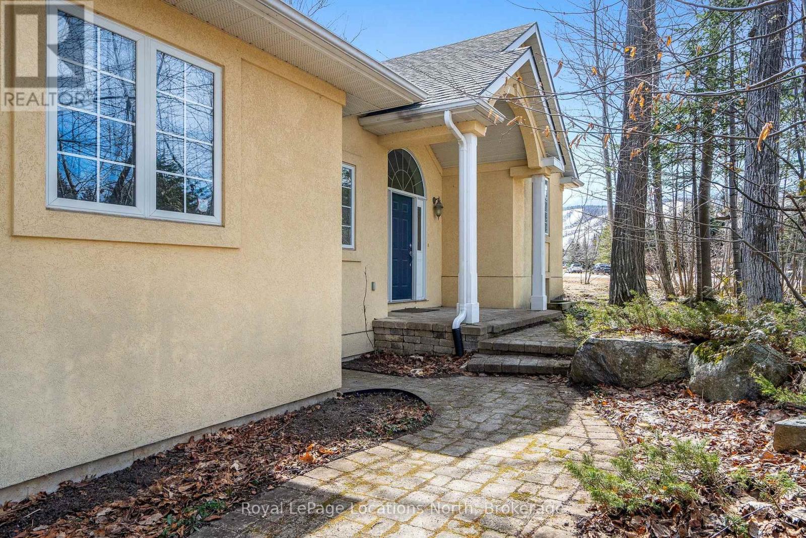 130 CORTINA CRESCENT