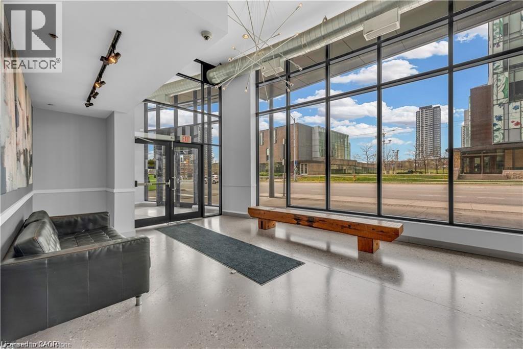 1 VICTORIA Street S Unit# 806