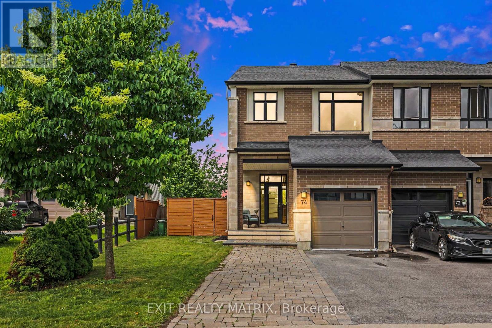 Photo 1 of 31 — 74 NUTTING CRESCENT, Ottawa, ON K4M0C3