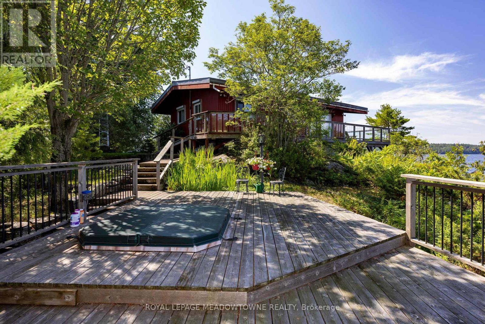 1 B721 GALT ISLAND