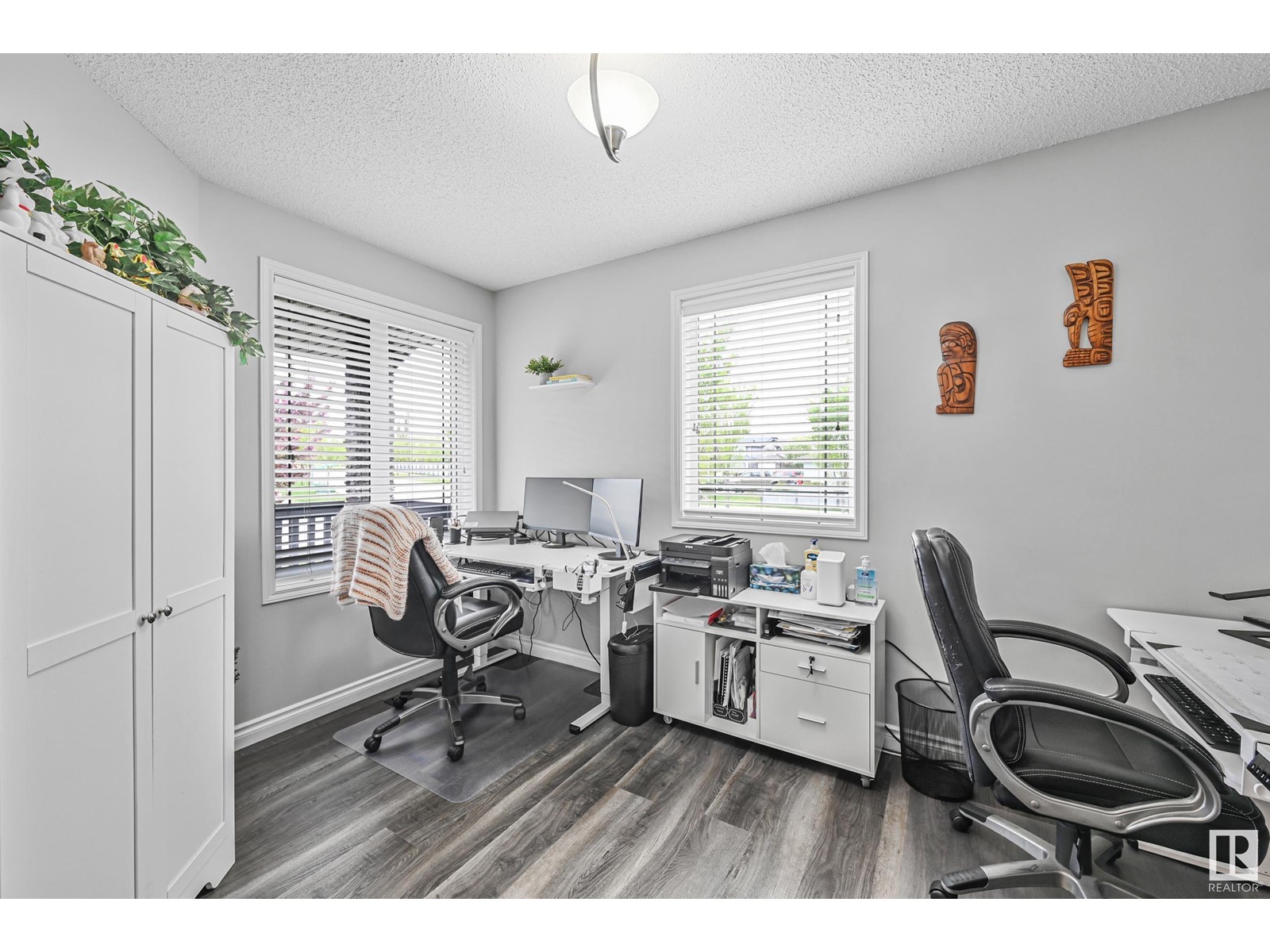 200 FOXTAIL WY