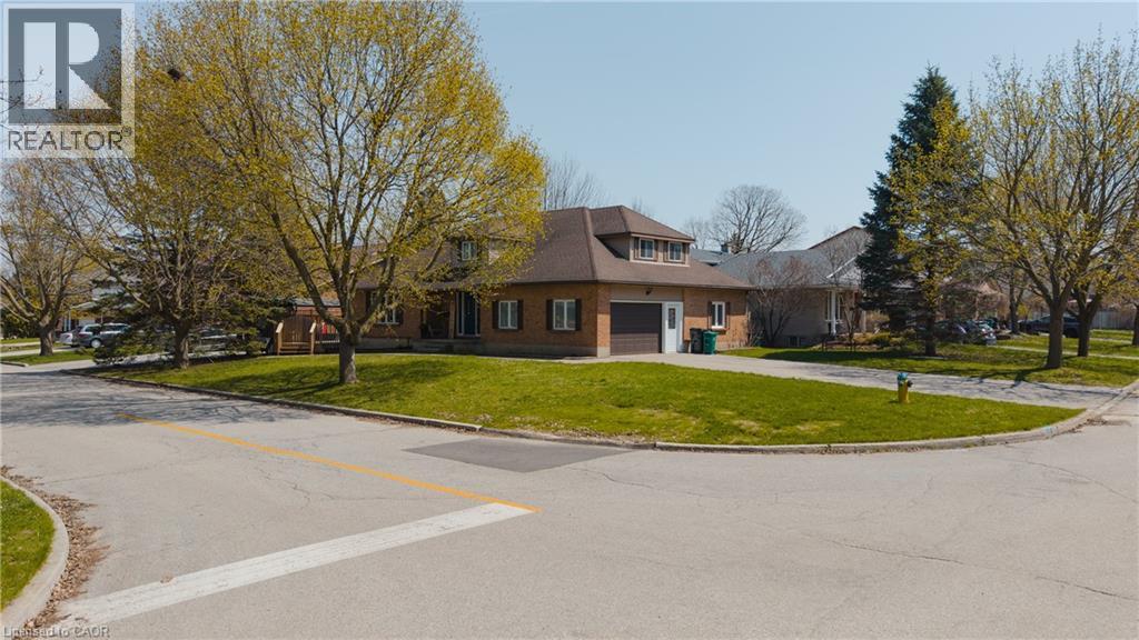 381 TIMLOCK Place
